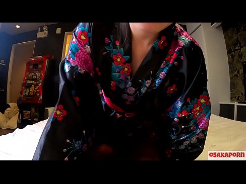 ❤️ Gənc cosplay qız bir atlı qadında fışqırma ilə orgazm olmaq üçün cinsi sevir. Həvəskar videoda ənənəvi yapon geyimində tüklü pişik və gözəl döşləri olan asiyalı qız sikişmə oyuncaqları ilə mastürbasyon nümayiş etdirir. Sakura 3 OSAKAPORN. ️ Sadəcə porno az.drpornofilme.ru ❌️❤